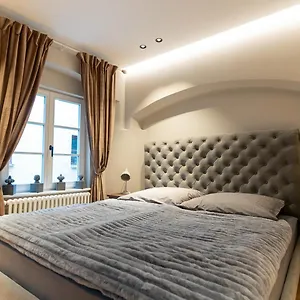 Apartment Traumhafte Und Hochwertige Stadtwohnung Im Zentrum Augsburgs, Augsburg